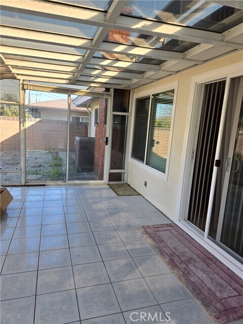 Building Photo - 1883 W 182nd St