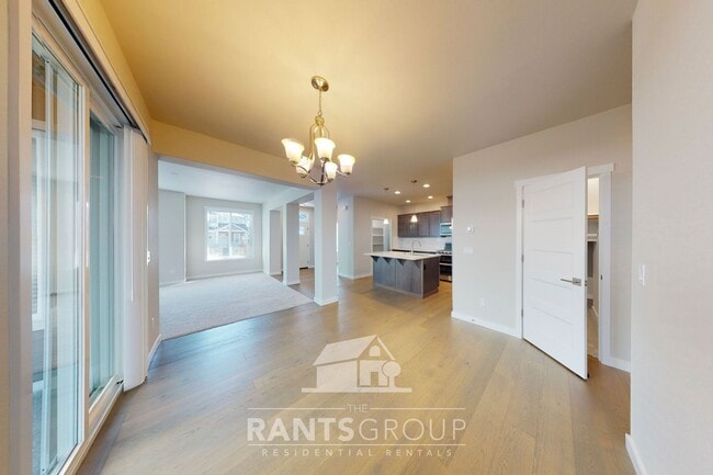 Building Photo - Beautiful Home in Newer Subdivision! Easy freeway access!