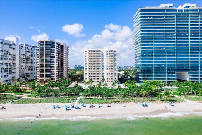 Building Photo - 10185 Collins Ave