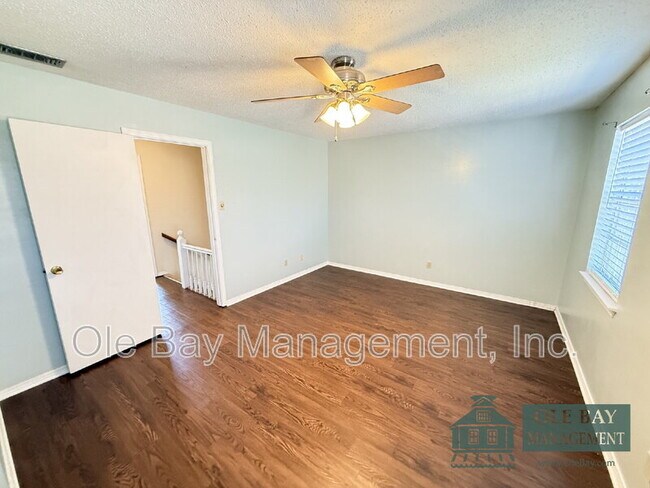 Building Photo - 120-D Du Rhu Dr