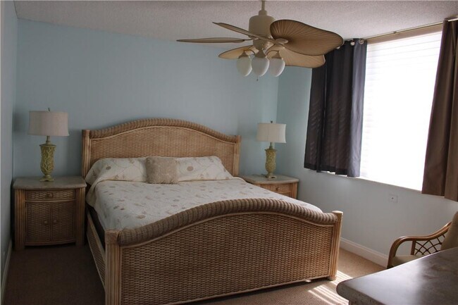 Building Photo - 750 N Ocean Blvd