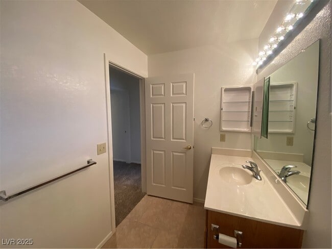 Building Photo - 9612 Buckhorn Dr