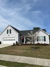 Building Photo - 412 Tree Ct