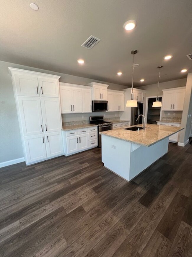 Building Photo - Bright Contemporary Solar Home In Roseville