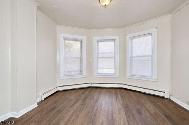 Building Photo - 68 Mohawk Ave