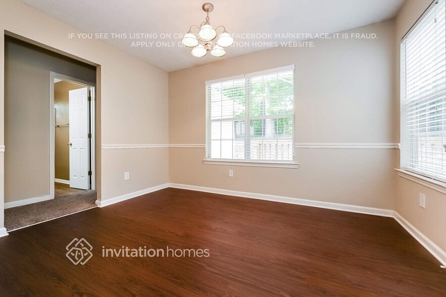 Building Photo - 145 Stoney Brook Way