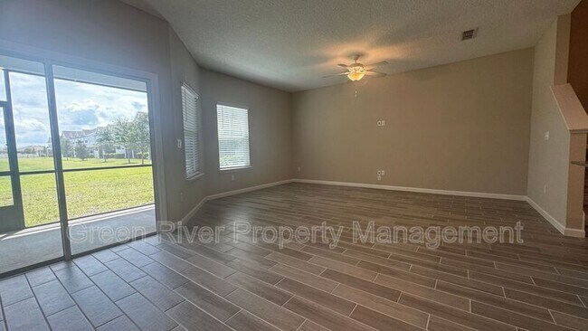 Building Photo - 10361 Benson Lake Dr