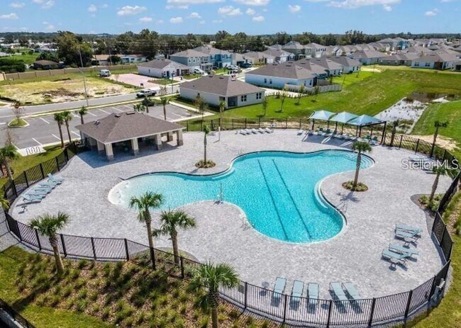 Building Photo - Haines City Home