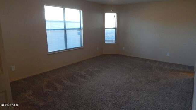 Building Photo - 9941 Marine Cir