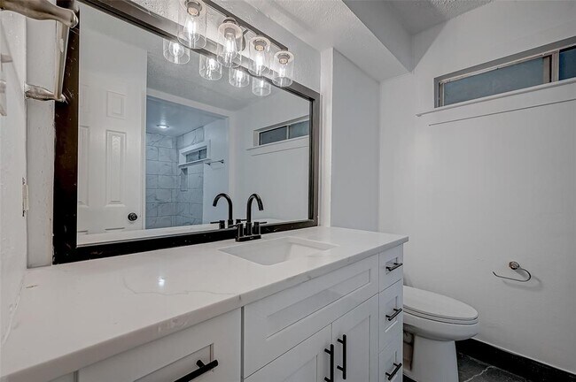 Building Photo - 14706 Dale Hollow Ln