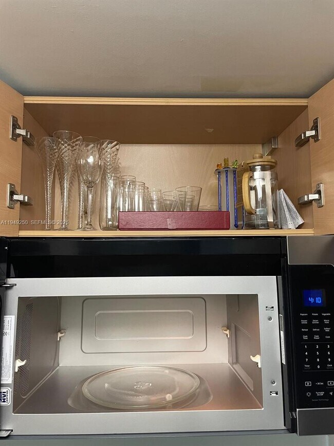 Building Photo - 2101 Brickell Ave