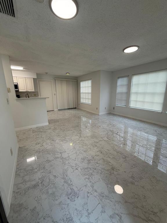 Building Photo - 1089 S Hiawassee Rd