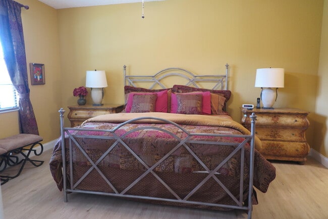 Building Photo - 22799 Trelawny Ter