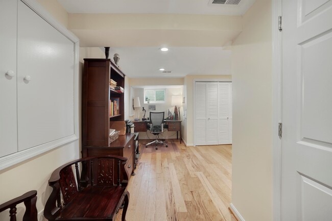 Building Photo - 4518 Chase Ave