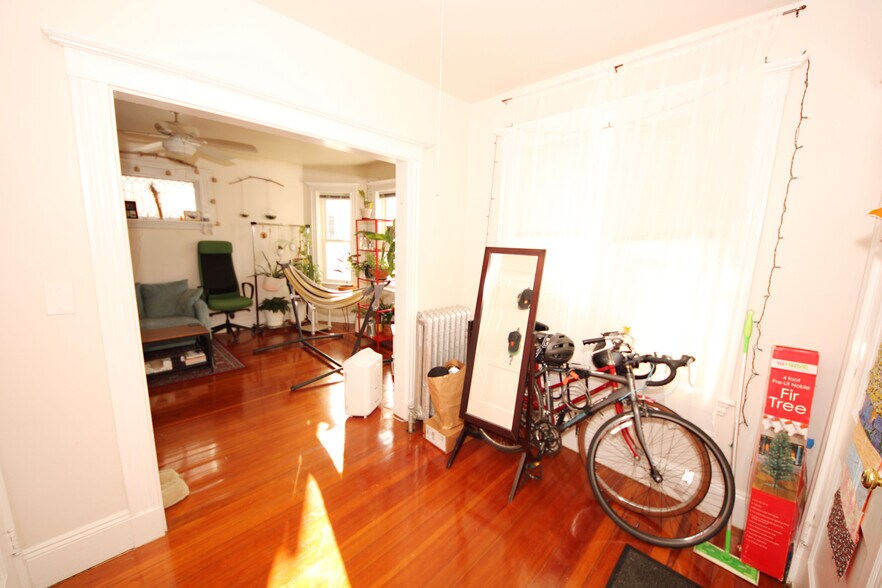 Building Photo - 29 Justin Rd