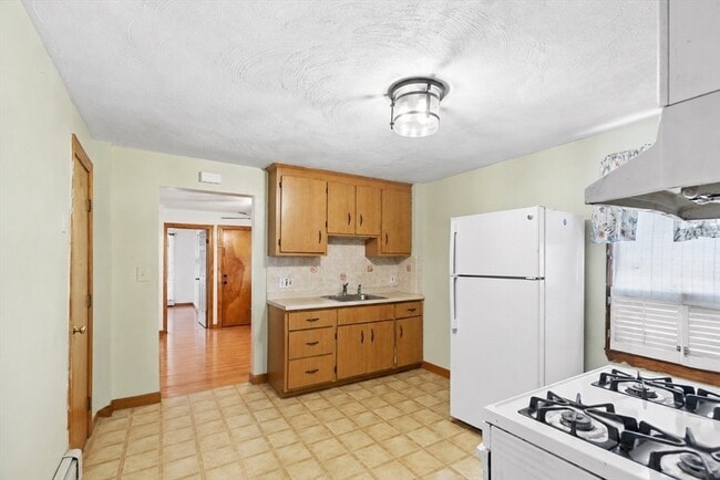 Building Photo - 59 Woodville St