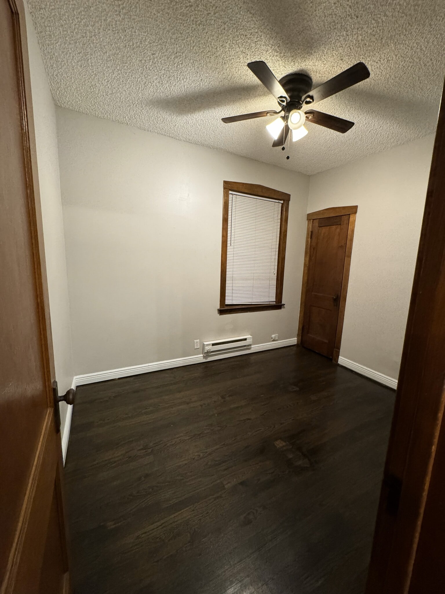 Bedroom 2 - 2117 Scoville Ave