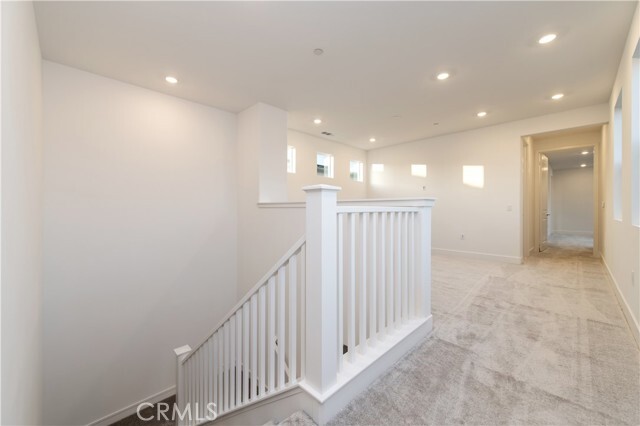 Building Photo - 548 Mulligan