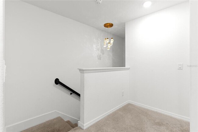 Building Photo - 840 Longboat Dr