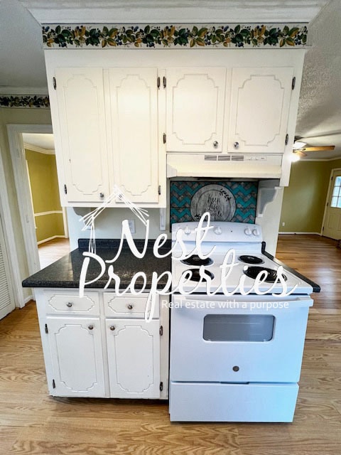 Building Photo - 325 Southampton Dr