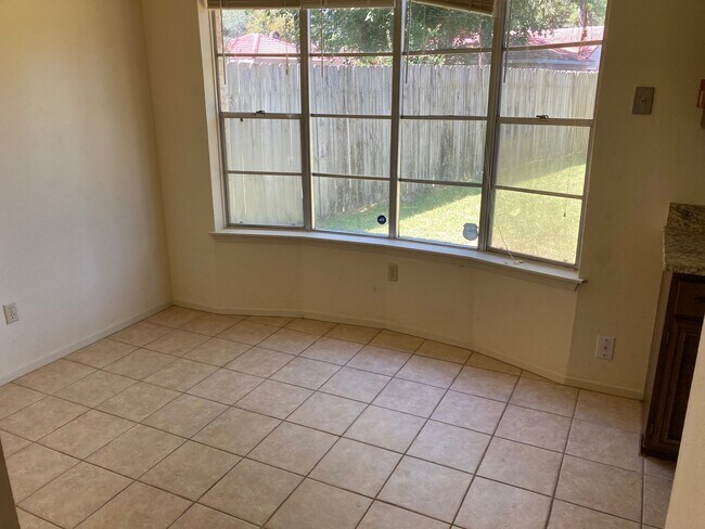 Building Photo - 5535 Ashgate Dr