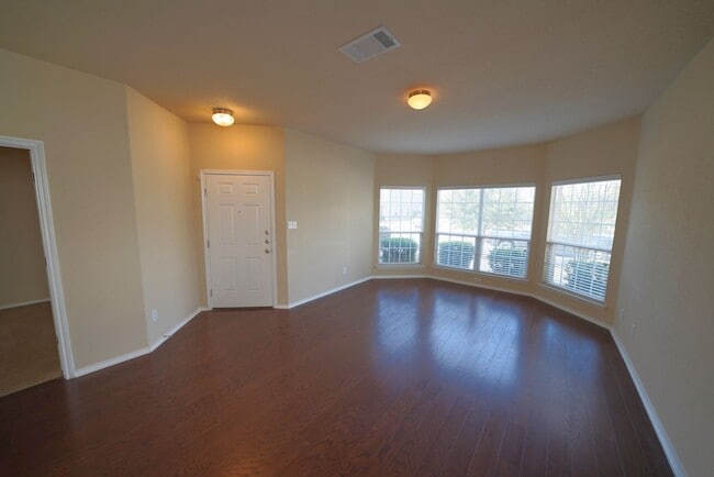 Building Photo - Beautiful home now available in the coveted Riata subdivision of Schertz, TX! Realtor Commission:...