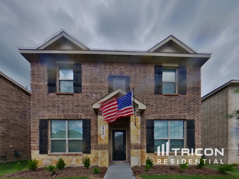 Building Photo - 2704 Brushy Lk Dr