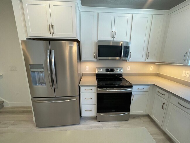 Building Photo - 597 Nichole Ln