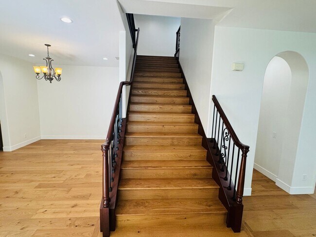 Building Photo - 3273 Canopy Dr