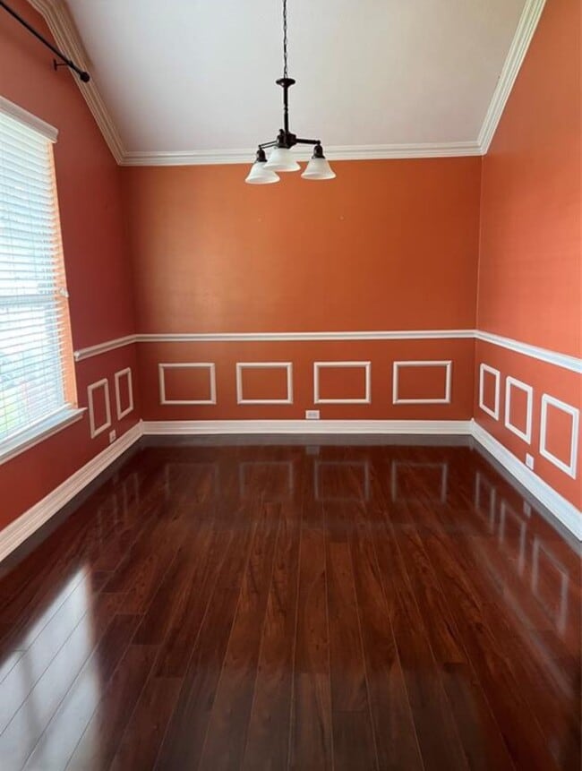 Building Photo - 15930 Hidden Crest Dr