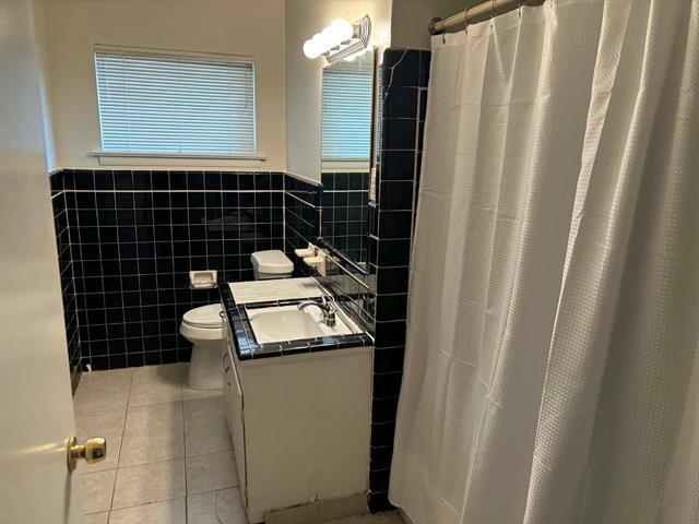 Building Photo - 1222 Brookhollow Dr