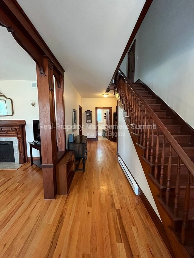 Building Photo - 11 Shady Ln