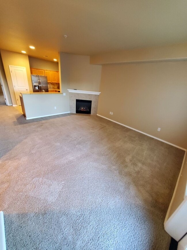 Building Photo - 5991 Blue River Dr SE