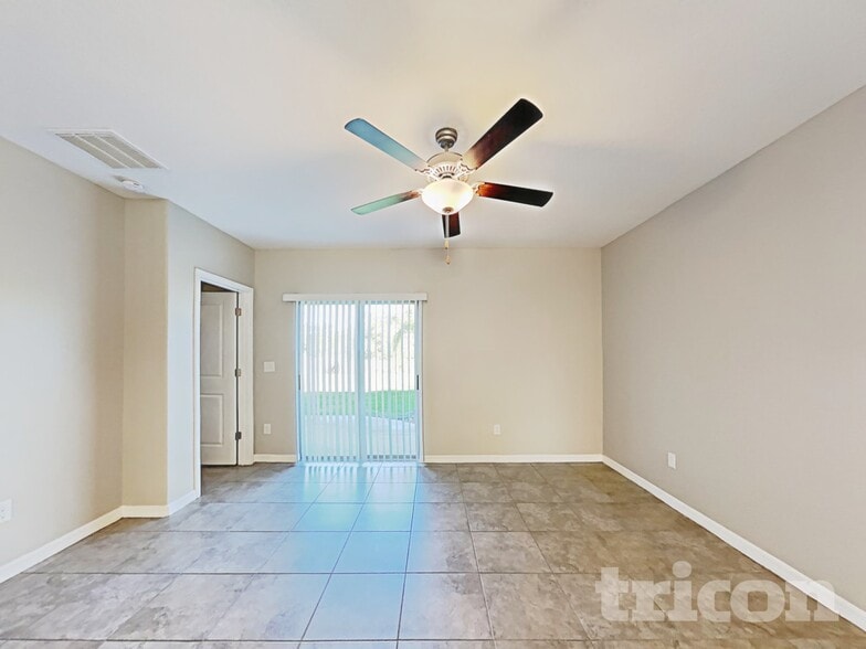 Building Photo - 15422 Broad Brush Dr