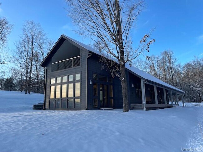 Building Photo - 323 Haddock Hill Rd