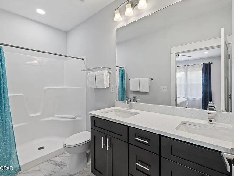 Building Photo - 2226 Joan Ave