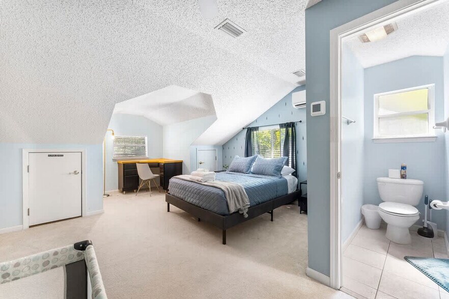 Building Photo - 15652 Coastal Ln