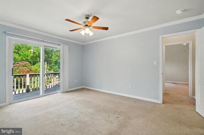 Building Photo - 3241 Henson Ave