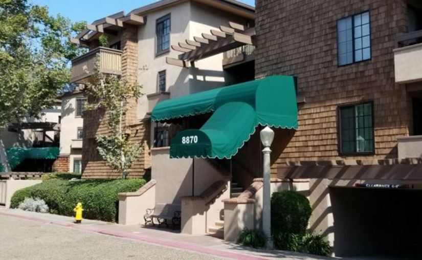 Building Photo - 8870 Villa La Jolla Dr