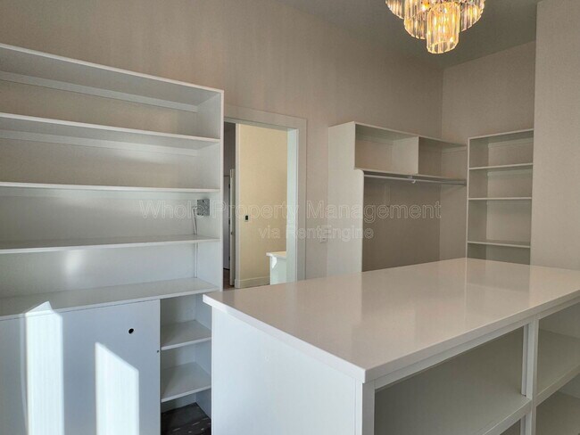 Building Photo - 14973 W 32nd Dr