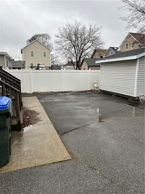 Building Photo - 25 Denison St