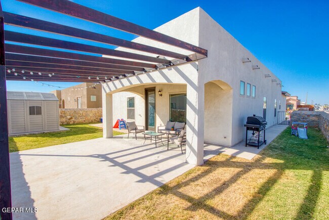 Building Photo - 13772 Newton Ct