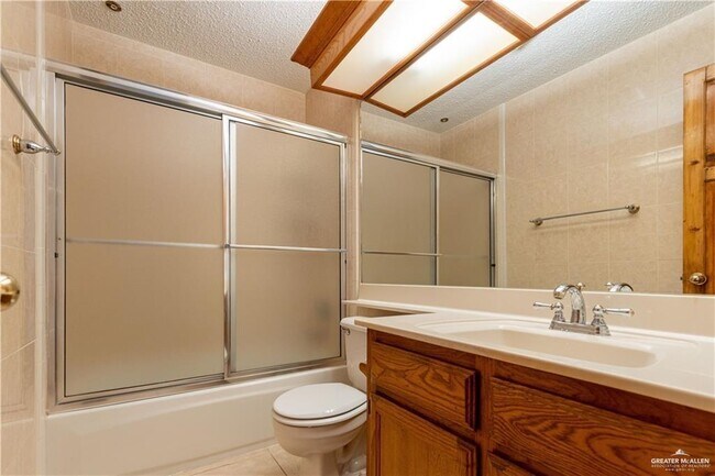 Building Photo - 20 N 21st St