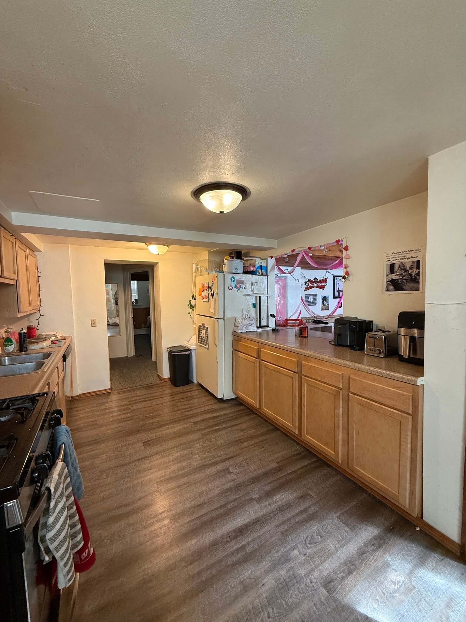 Building Photo - 612 Howard Plz