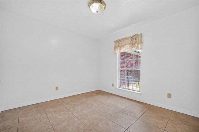 Building Photo - 6510 Grand Haven Dr