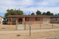 Building Photo - 5817 Blackhawk Dr