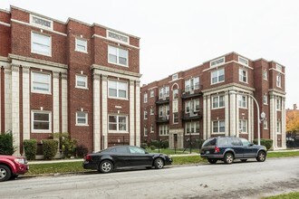 Building Photo - 7251-61 S Phillips Ave Chicago IL