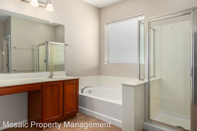 Building Photo - 3 br, 2 bath House - 644 W Oak Tree Lane