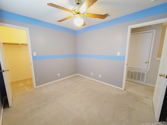 Building Photo - 8451 Chalk Hill Cove