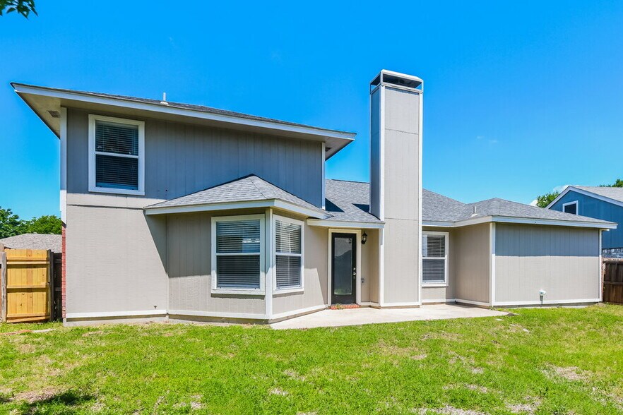Building Photo - 610 Lemon Dr